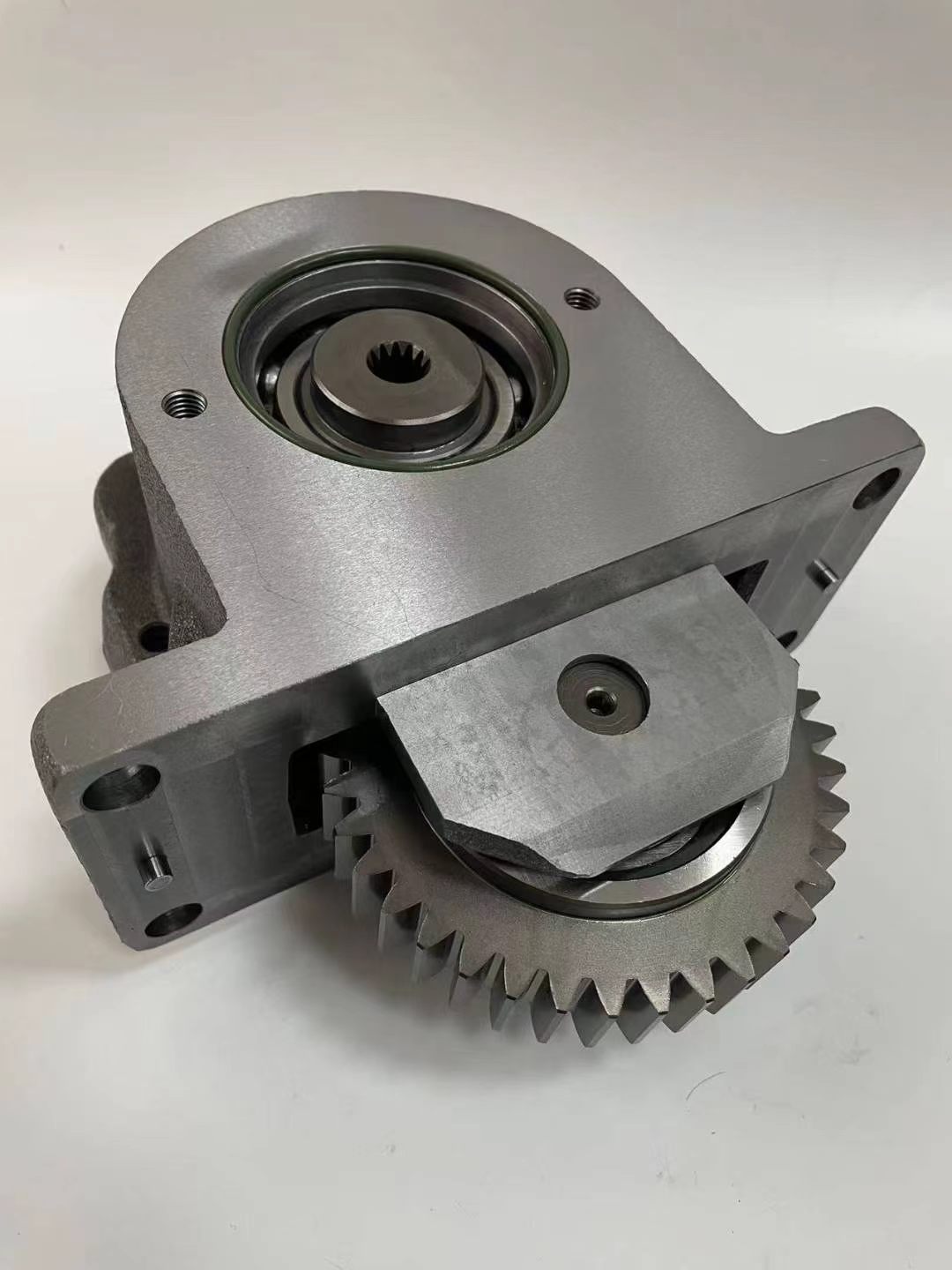 Auxiliary Gear Pump Drive  Pump Drive Assembly